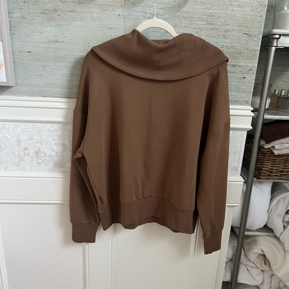 NWT new medium Anthropologie Varley Catherine half zip sweatshirt cedar brown - Picture 9 of 17